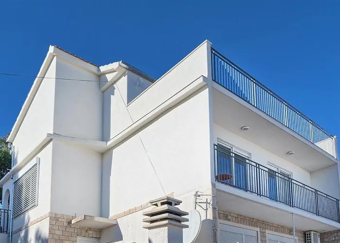 Aniva - 50 M From The Sea Appartement *