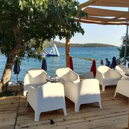 Apartment Aniva - 50 M From The Sea *