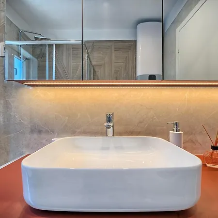 Apartment Aniva - 50 M From The Sea