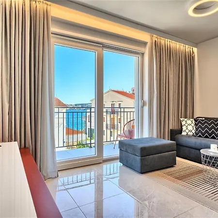 Apartment Aniva - 50 M From The Sea Trogir
