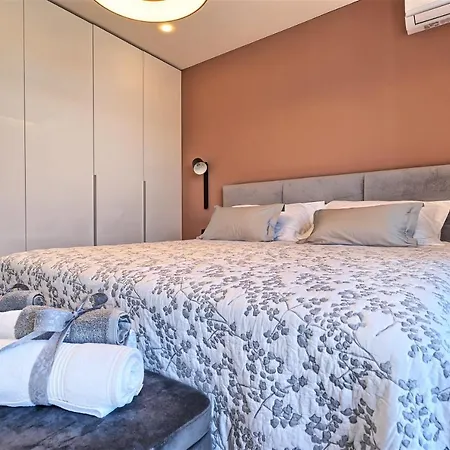 Aniva - 50 M From The Sea Trogir